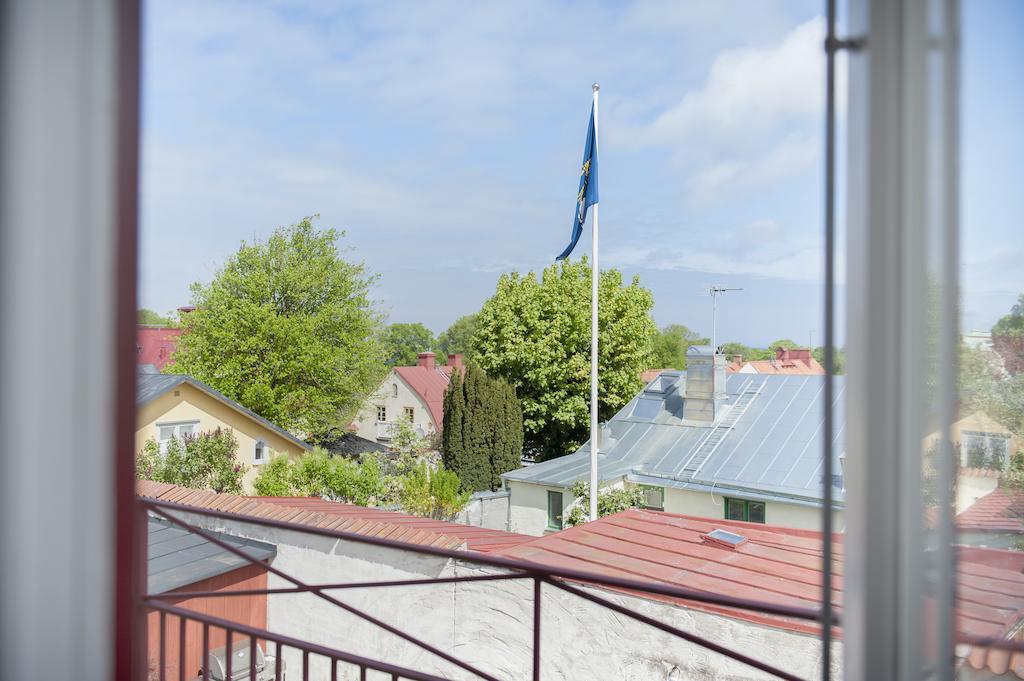 Skoena Hoenor Apartments Висбю Номер фото