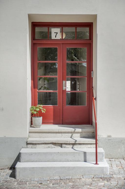 Skoena Hoenor Apartments Висбю Экстерьер фото